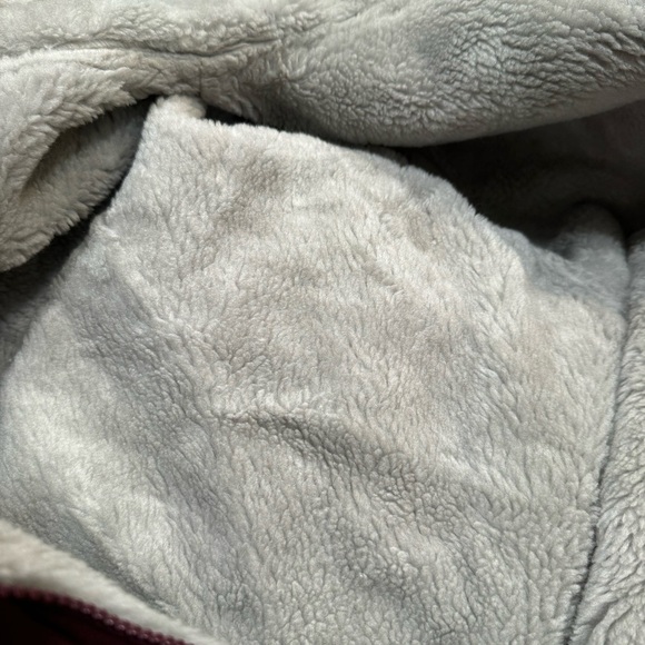 Oversized puffy parka, maroon, gray fleece lining, zipper front, hoodie, L. - Picture 9 of 11